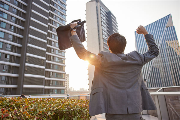 企業(yè)文化分析：為什么越來(lái)越多年輕人愛(ài)上丑娃娃？