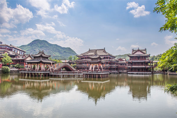 制造業(yè)管理分析：短劇基地狂飆，誰是下一個橫店？