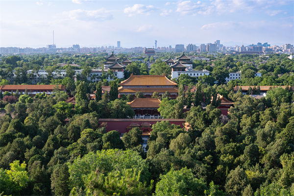 多家公司通知帶薪放假看閱兵，績效管理有何啟示？